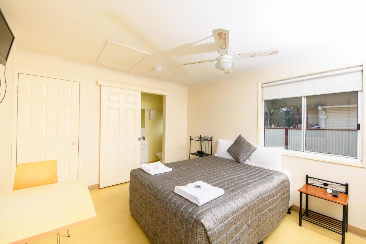 Y Motels Kingaroy Esterno foto