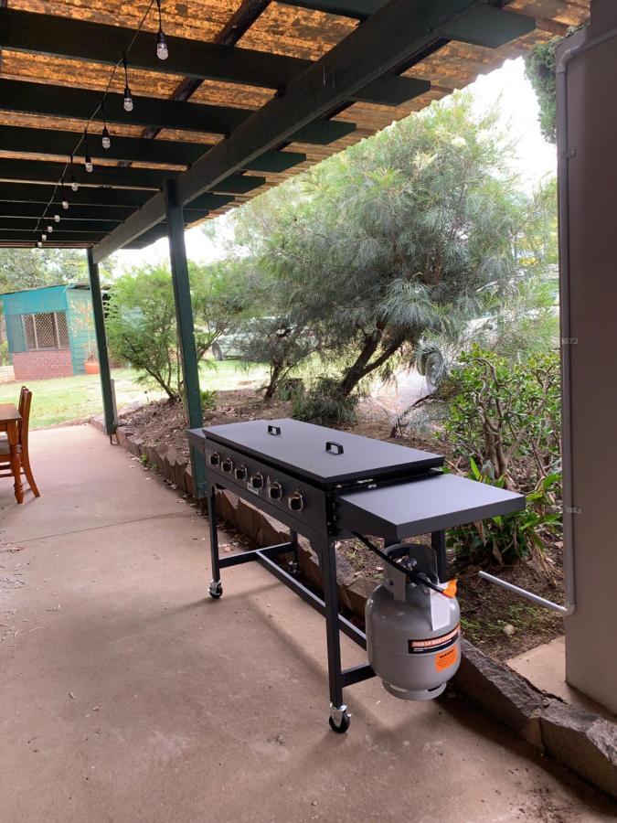 Y Motels Kingaroy Esterno foto