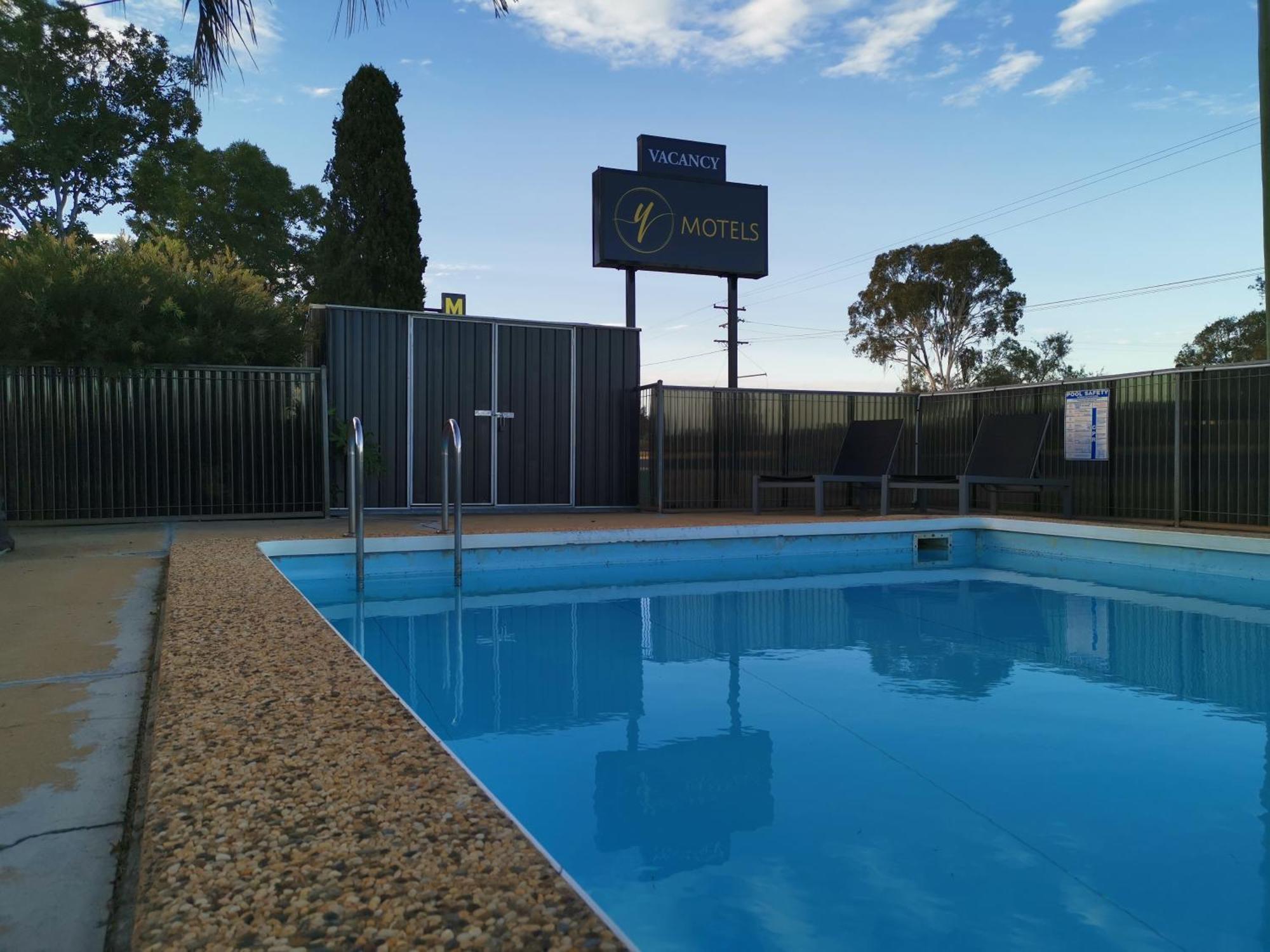Y Motels Kingaroy Esterno foto